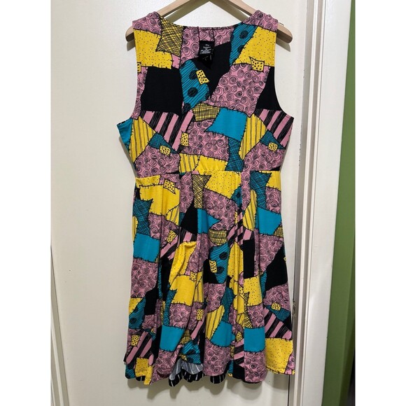 TORRID NIGHTMARE BEFORE CHRISTMAS REVERSIBLE MINI SKATER DRESS 1x - Picture 2 of 5